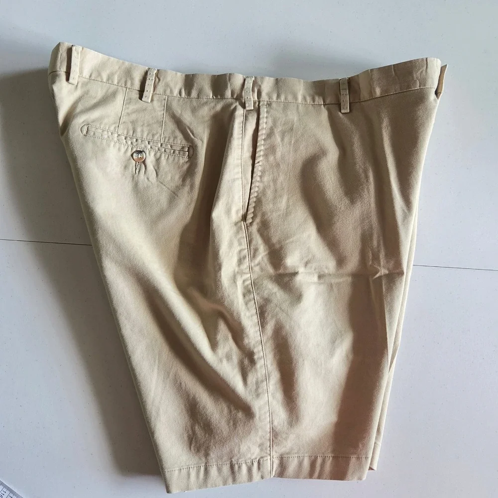 Peter Millar Mens Khaki Chino Shorts Size 40 Flat Front Tan Cotton Twill Golf